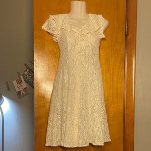 Vintage Jazz Kids Girls' Cream Lace Button-Front Sheer Dress with Ruffle Collar